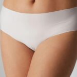 Simone Pérèle - Uniq Retro Brief