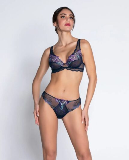 Lise Charmel-Thong