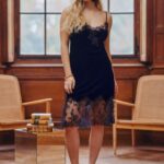 Marjolaine - Nightie dress in black velvet