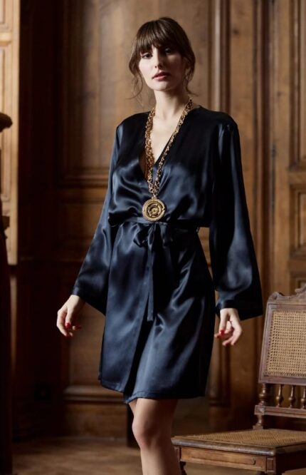 Marjolaine - Short negligee in black silk