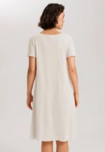 ⁦HANRO-Short Sleeve Nightdress 100 cm⁩ - الصورة ⁦4⁩