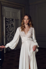 Ludmila - Long satin robe - Image 6