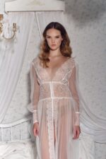 Ludmila - Lace Robe