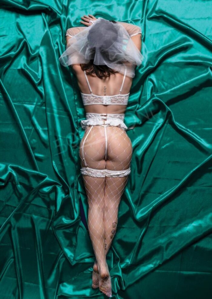 Role Play Blushing Bride 6 pcs set - Image 2